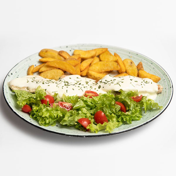 Pileći file u sosu od kajmaka